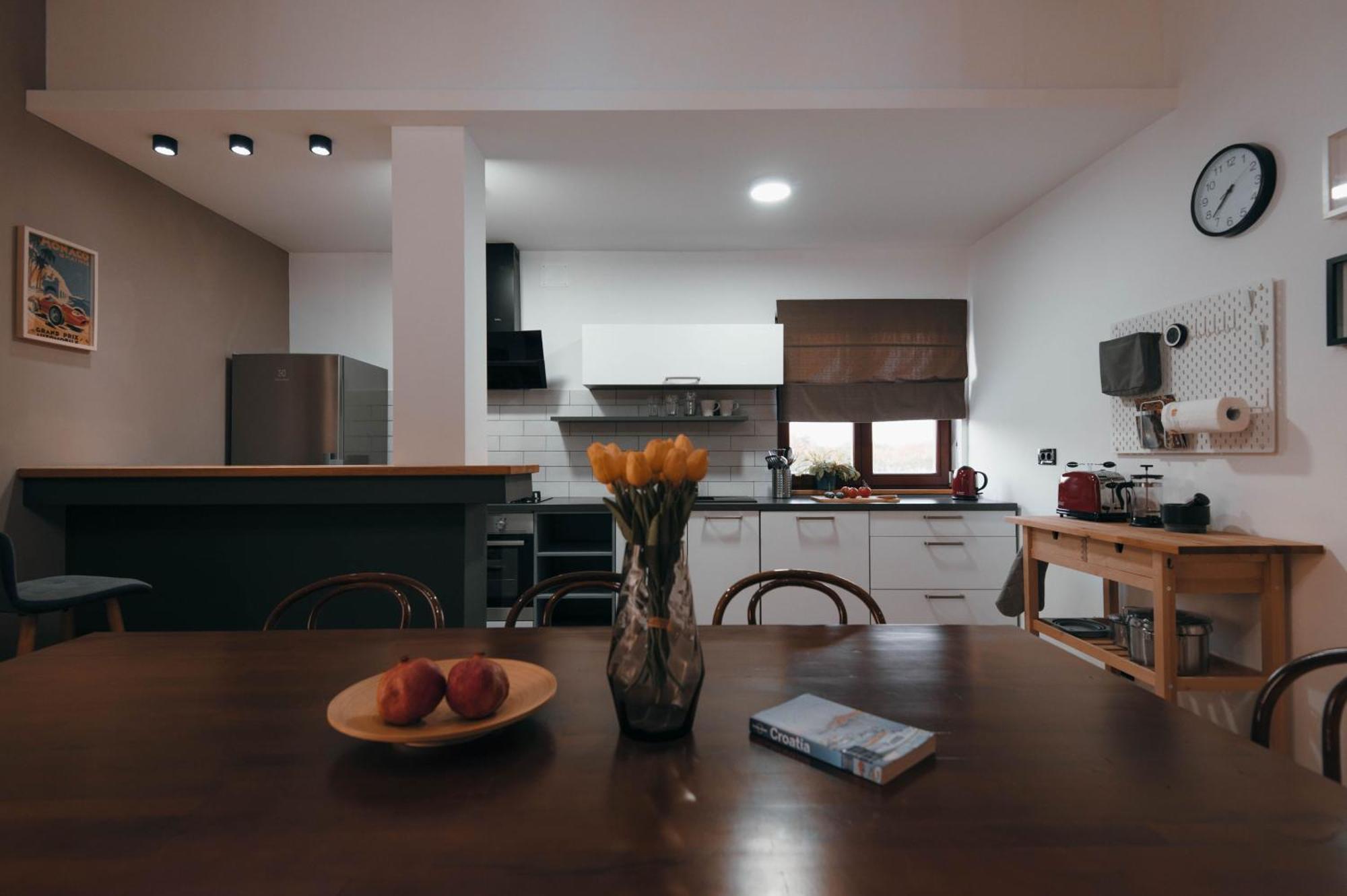 Cozy Country Home With Heated Outdoor Pool Sibenik Ngoại thất bức ảnh