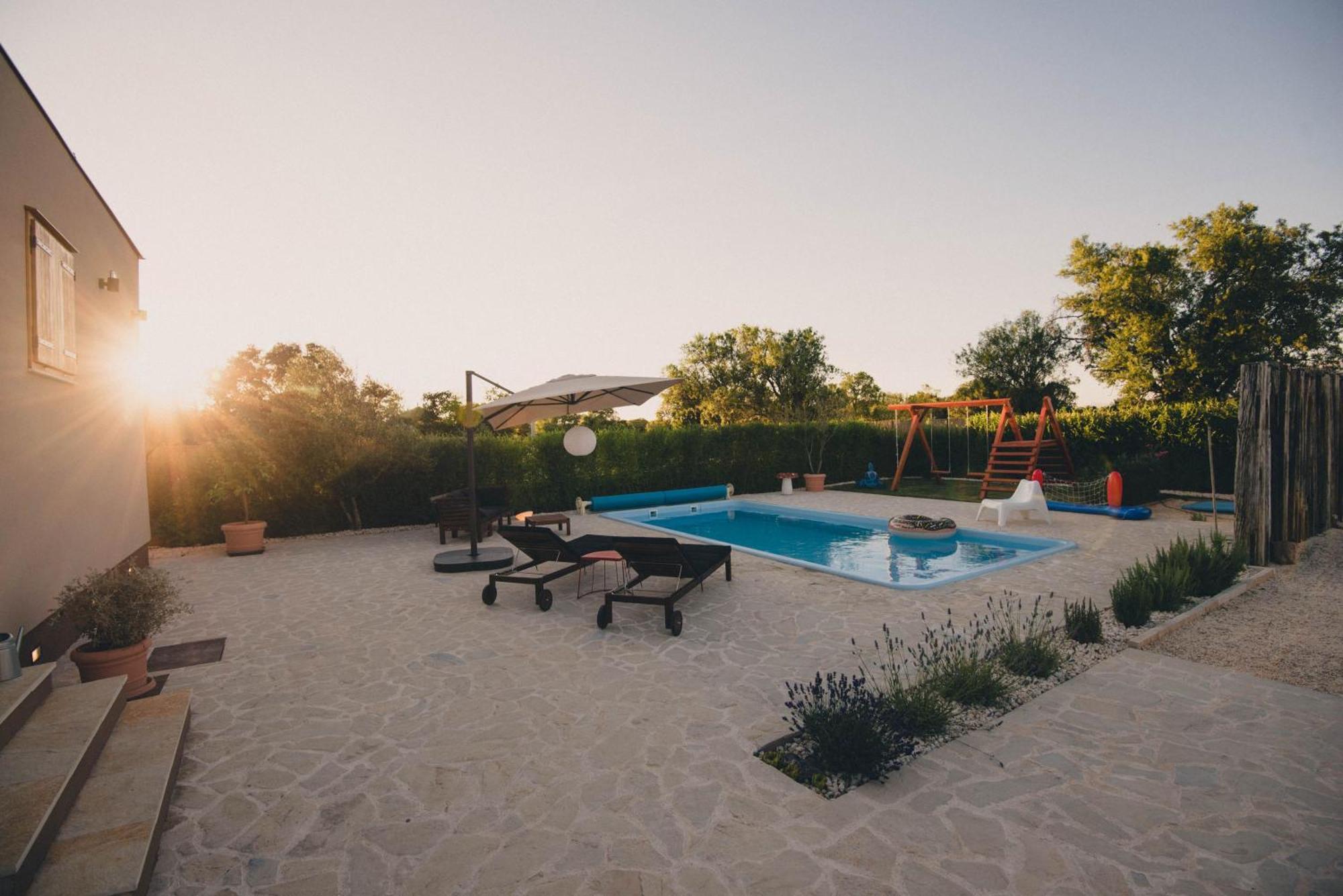 Cozy Country Home With Heated Outdoor Pool Sibenik Ngoại thất bức ảnh