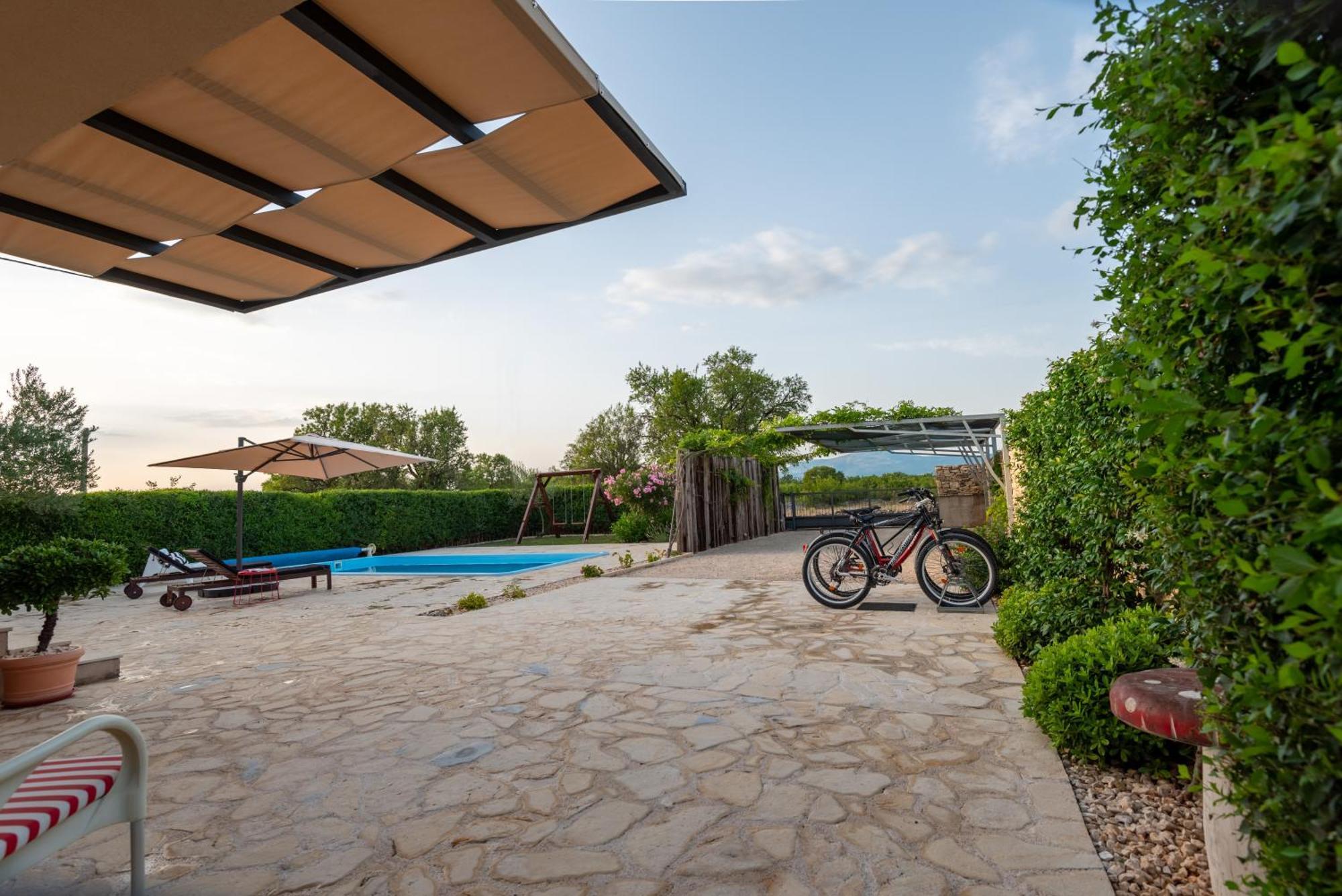 Cozy Country Home With Heated Outdoor Pool Sibenik Ngoại thất bức ảnh